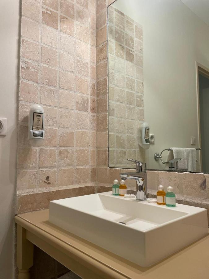 Domaine De La Ramade Bed and breakfast